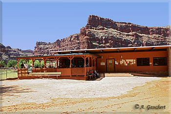 Restaurant mit Terrasse